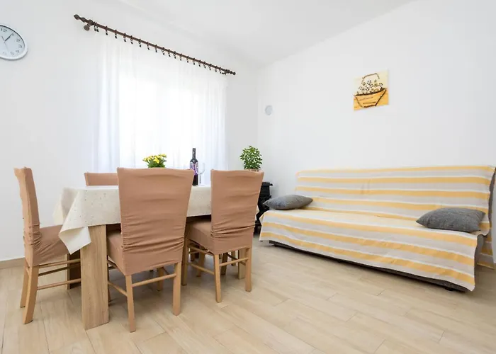 Andjelko G Apartment Silo (Krk)